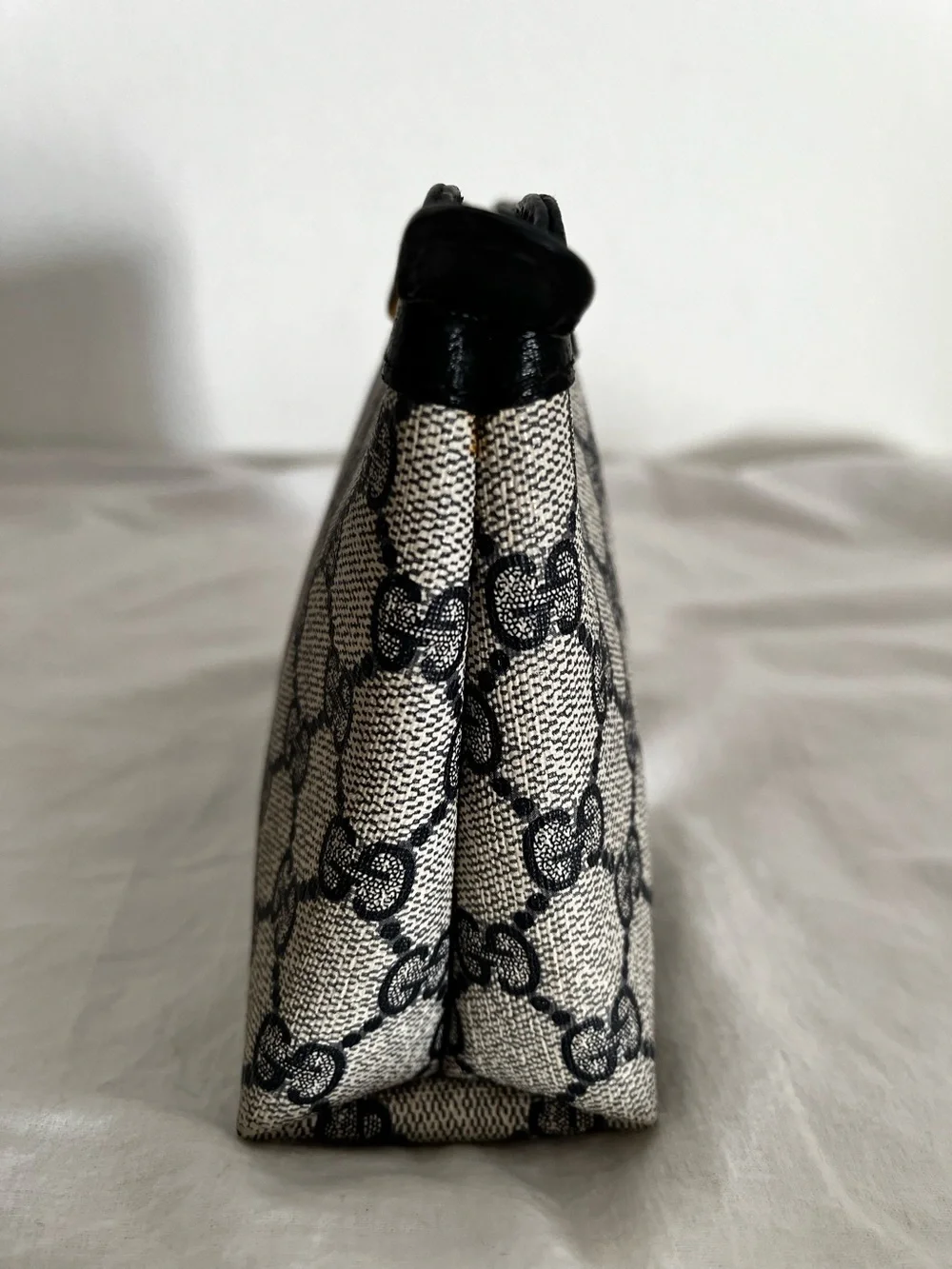 Gucci vintage blue